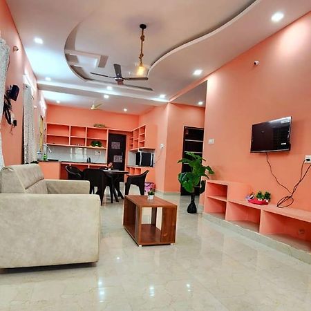 Ruhithahomestay- Ac Rooms-Free Wifi- Android Tv - Near To Alipiri- Door Service Tirupati Exteriör bild