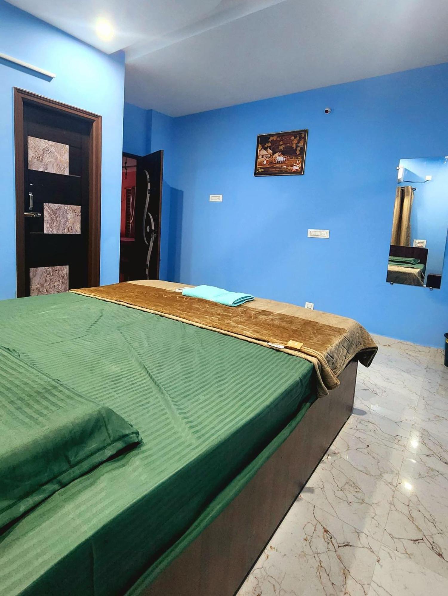 Ruhithahomestay- Ac Rooms-Free Wifi- Android Tv - Near To Alipiri- Door Service Tirupati Exteriör bild
